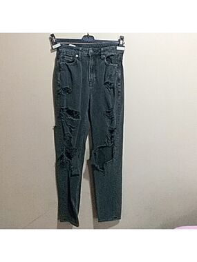 American eagle ripped jeans size 00